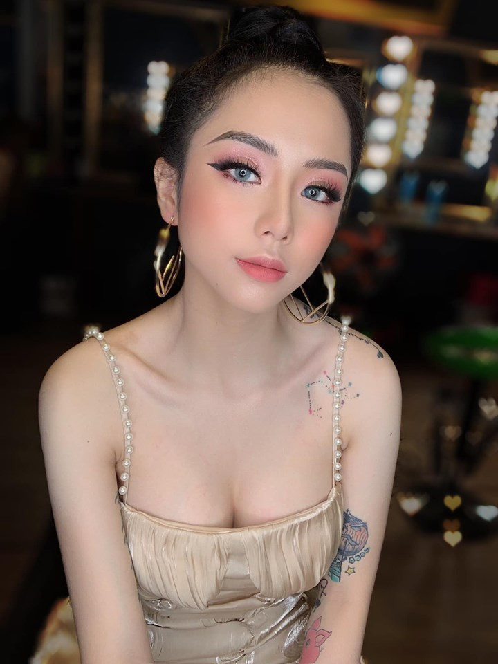 Nga Hoàng make up