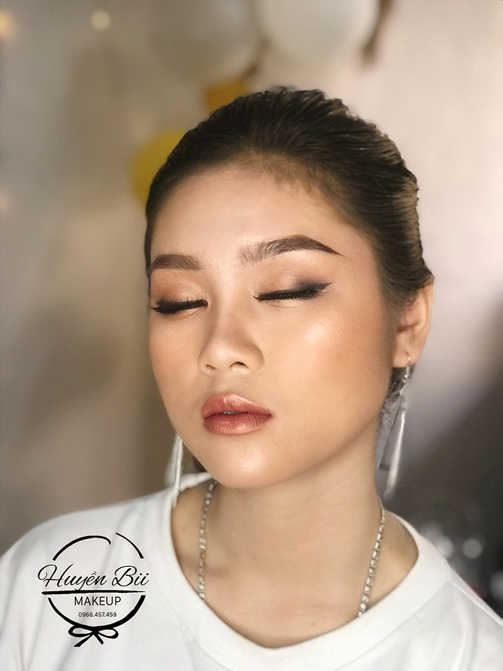 Huyền Bii Makeup