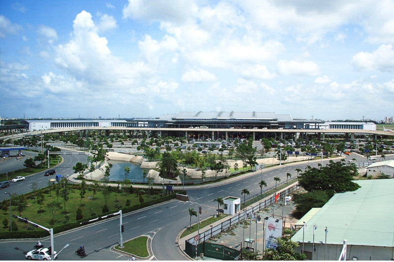 Sân bay quốc tế Tân Sơn Nhất - Nguồn: Sưu tầm