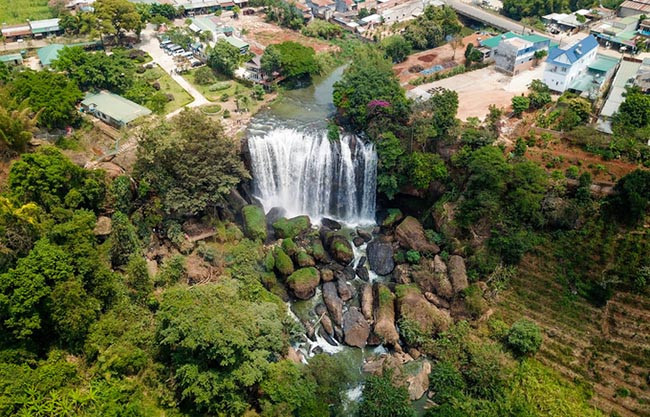 Toàn cảnh Thác Voi