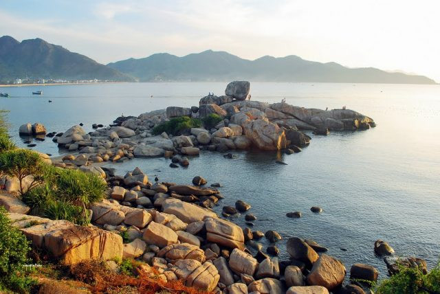 Hòn Chồng Nha Trang