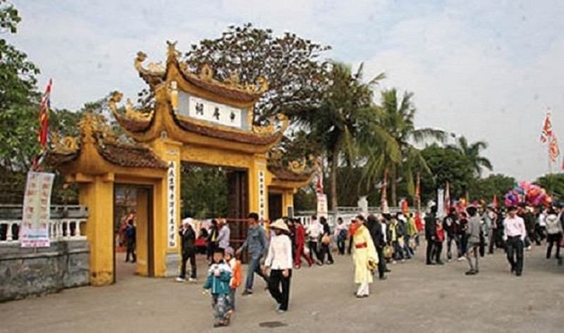 Khu di tích Trạng Trình Nguyễn Bỉnh Khiêm luôn tấp nập du khách thập phương đến thăm