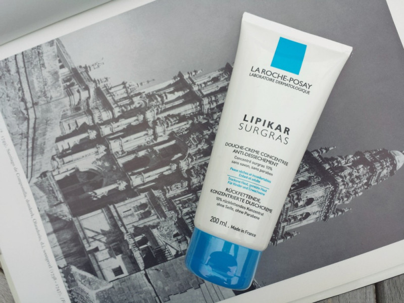 La Roche Posay Lipikar Surgras – Sữa tắm dành cho cả nhà