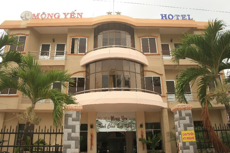 Khách sạn Mộng Yến