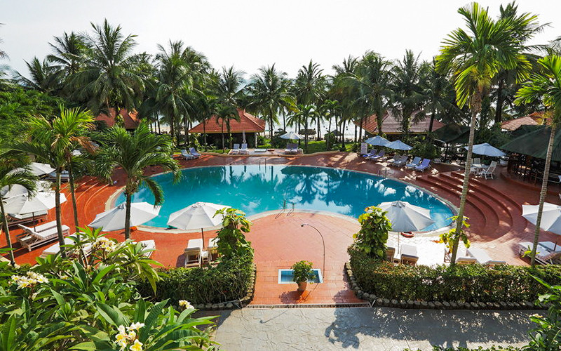 Một góc cảnh hồ nước của Saigon Ninhchu Hotel & Resort