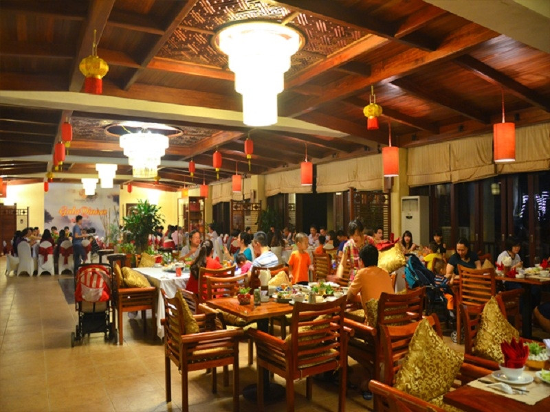 Nhà hàng sang trọng có thể phục vụ 300 thực khách