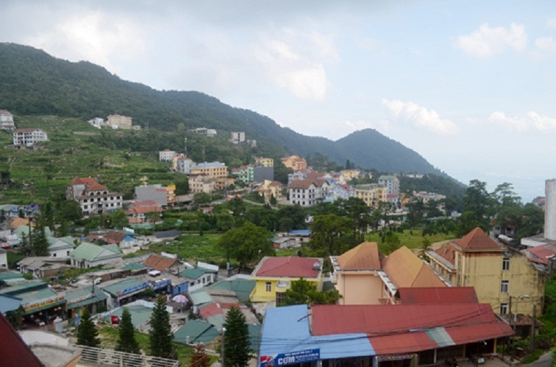 Thị trấn Tam Đảo nhìn từ phòng nghỉ của khách sạn