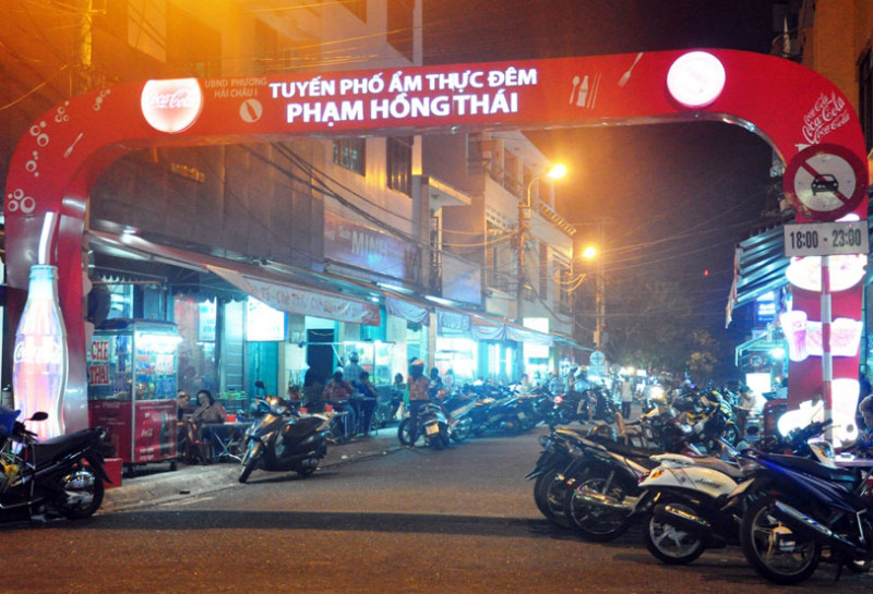 Phố ẩm thực Phạm Hồng Thái