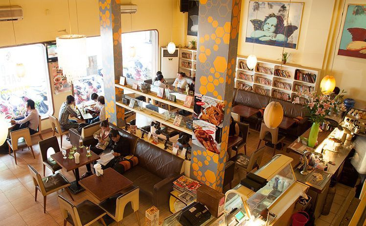 Một quán cafe sách tại Sài Gòn