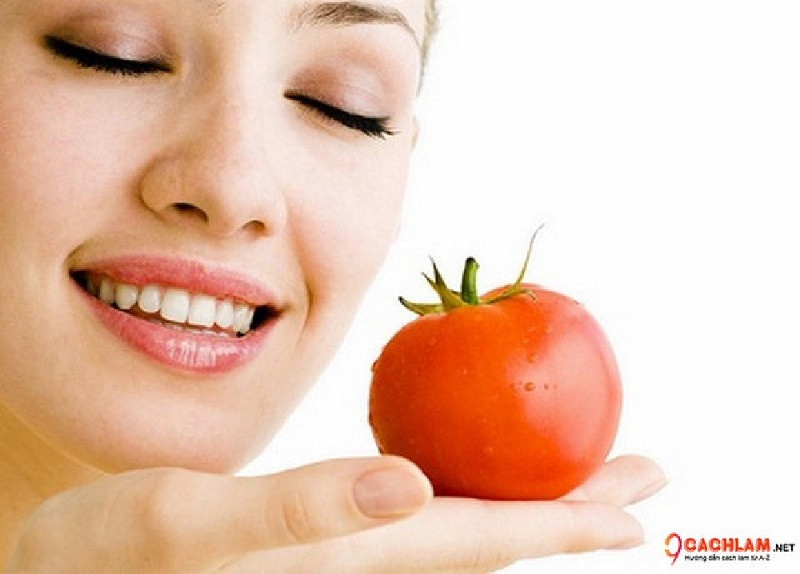 Quả cà chua giúp ngăn ngừa tia cực tím và chống ăn mòn da