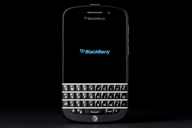 BlackBerry Bold 9000 – Giá: 500.000 – 800.000 VND