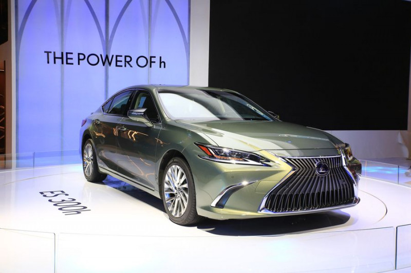 Lexus ES 250 2019