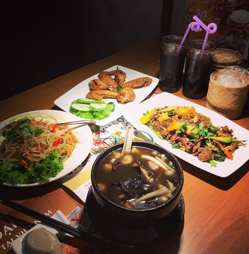 Các món ăn tại Khao Lao.