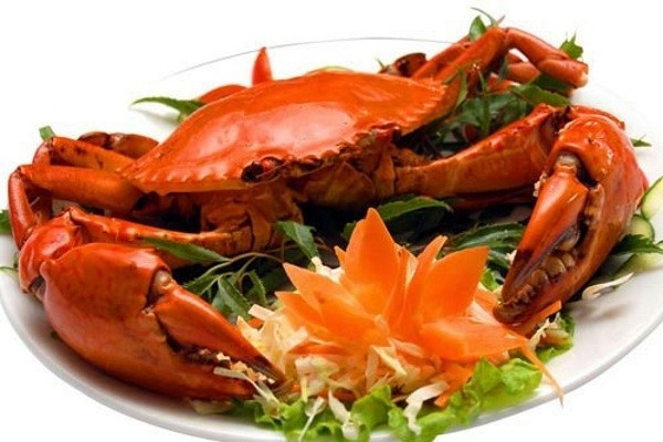 Quán phục vụ các món ăn chuyên về hải sản, ngao, ốc, cua...