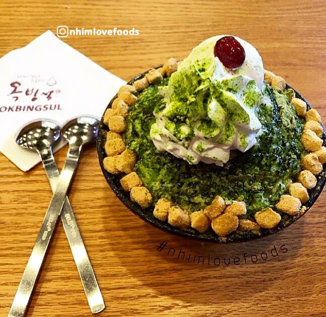 hực đơn ở đây cũng rất phong phú như Bingsu socola, bingsu trái cây, bingsu phô mai, bingsu trà xanh...