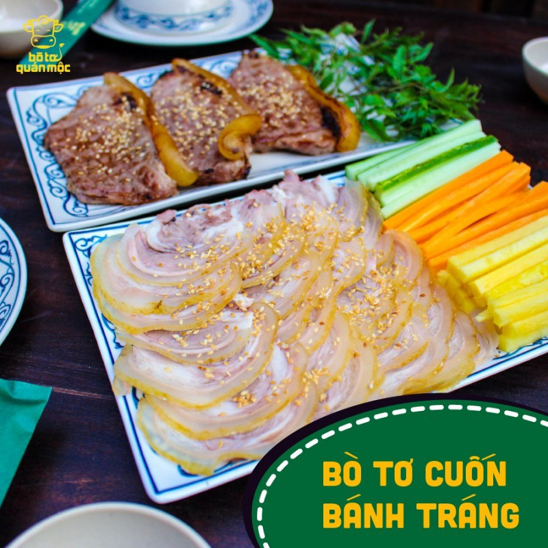 Thịt bò ở đây là loại bò tơ mới tập ăn cỏ nên ngọt, mềm, thơm sữa và rất tươi ngon