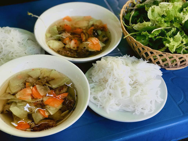 Bà Hạnh - Bún Chả Nướng