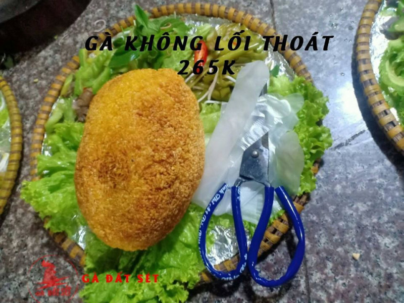 Gà không lối thoát