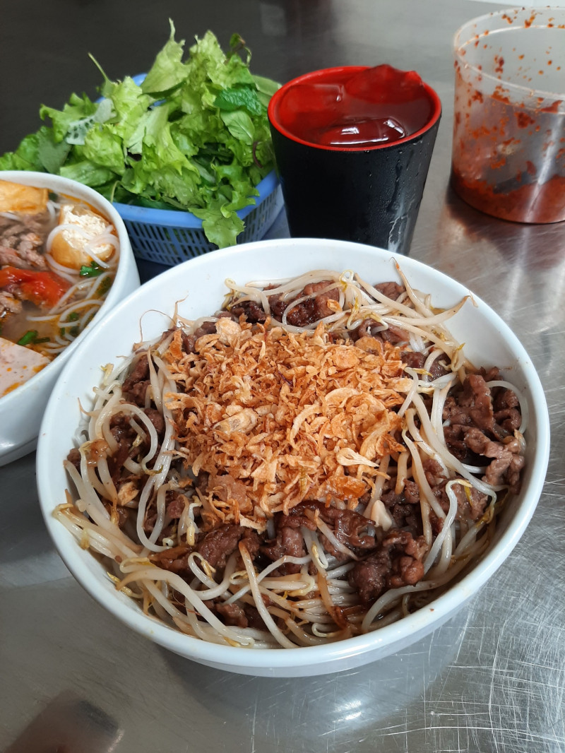Bún Bò Nam Bộ - Lạc Trung nhiều thịt