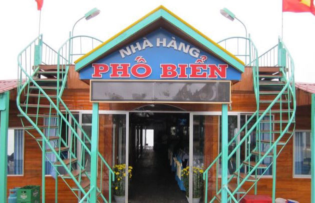 Nhà hàng nổi Phố Biển