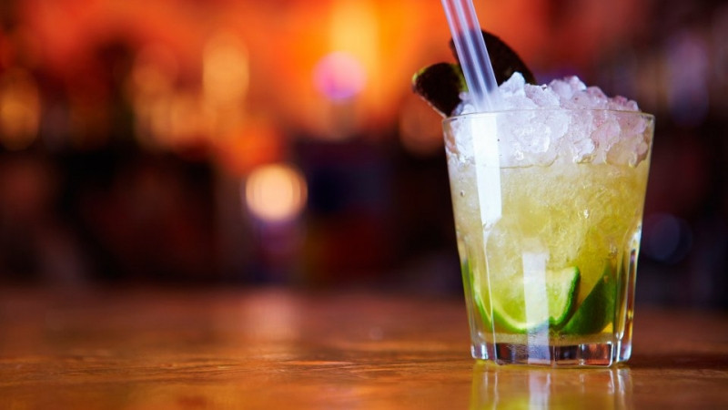 Thưởng thức các loại cocktail và đồ uống yêu thích tại Hoi An Sports Bar