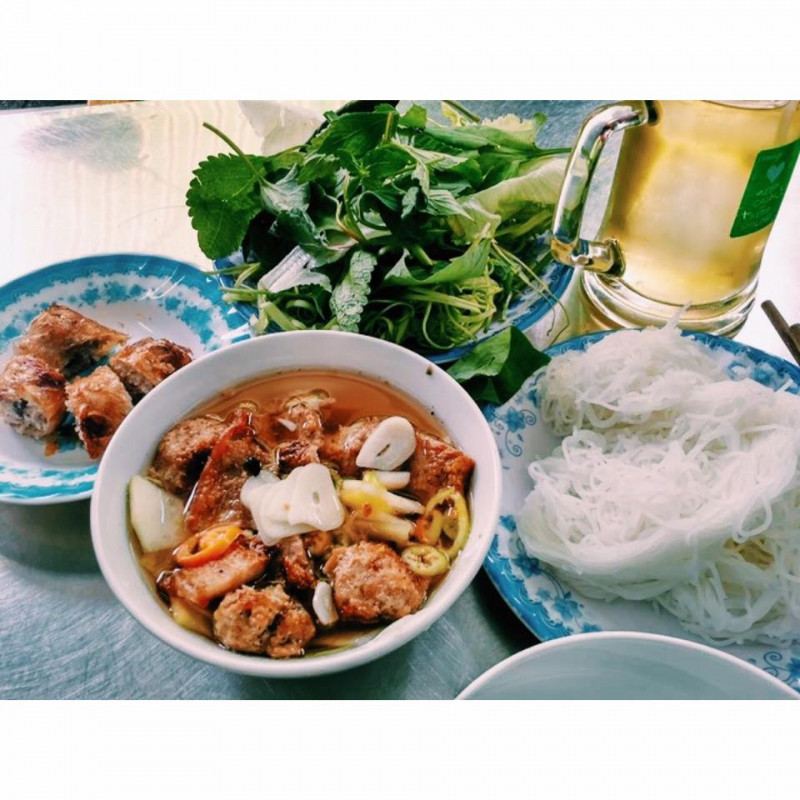 Bún chả Nguyễn Biểu