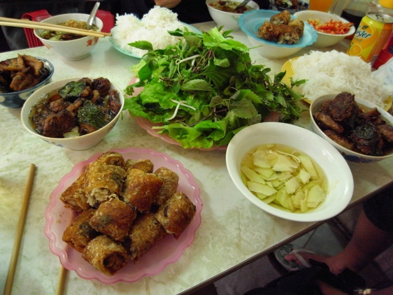 Bún chả Hương Liên