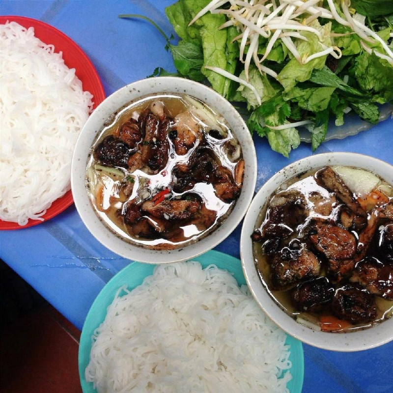 Bún chả Hàng Quạt