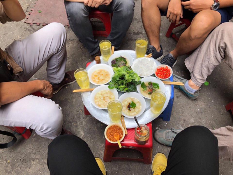 Bún chả que tre Bạch Mai