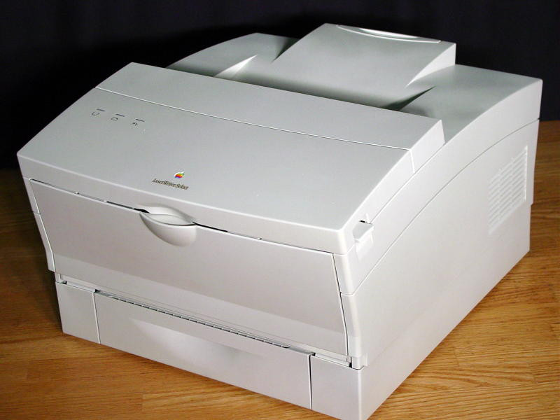 Apple LaserWriter (năm 1985)