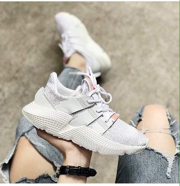 Thái Sneaker