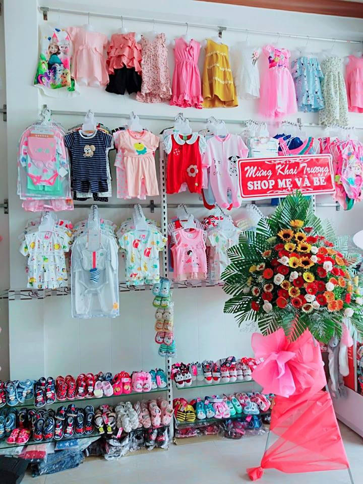 Quần áo, giày dép cho bé tại shop Mẹ và Bé Cần Thơ