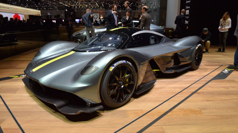 Aston Martin Valkyrie: 2,6 triệu USD (khoảng 59 tỷ)