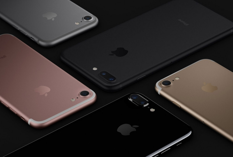 iPhone 7 có hai tùy chọn màu mới là đen nhám và đen bóng