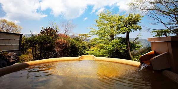 Suối nước nóng Hakone Onsen ở Nhật Bản