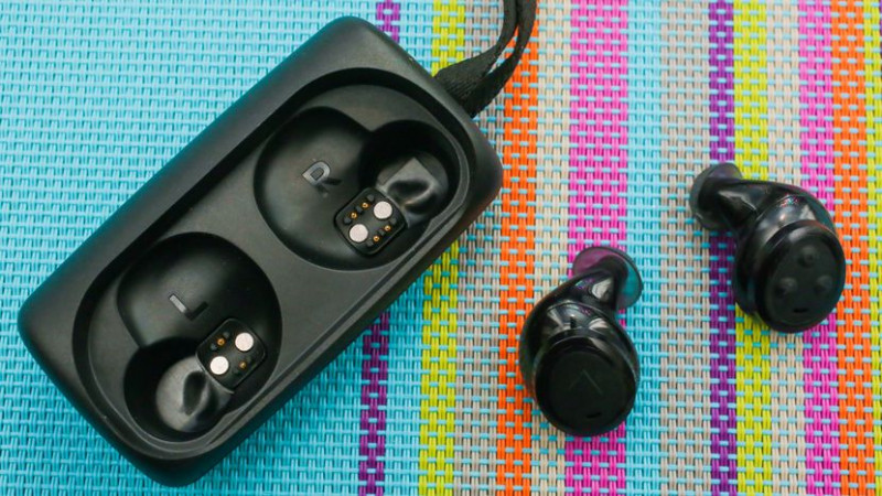 Bragi Headphone – Giá: 3.500.000 VND