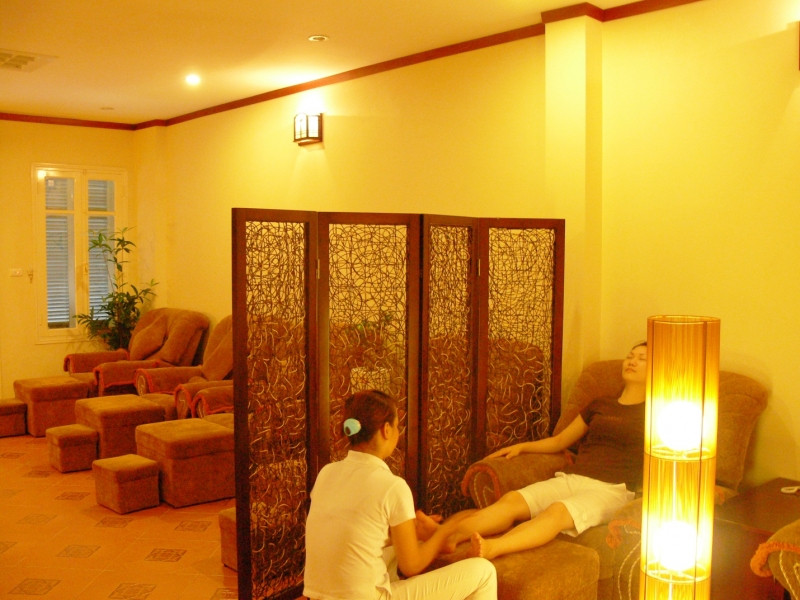 Vạn Xuân Foot Massage là một spa chuyên về massage chân