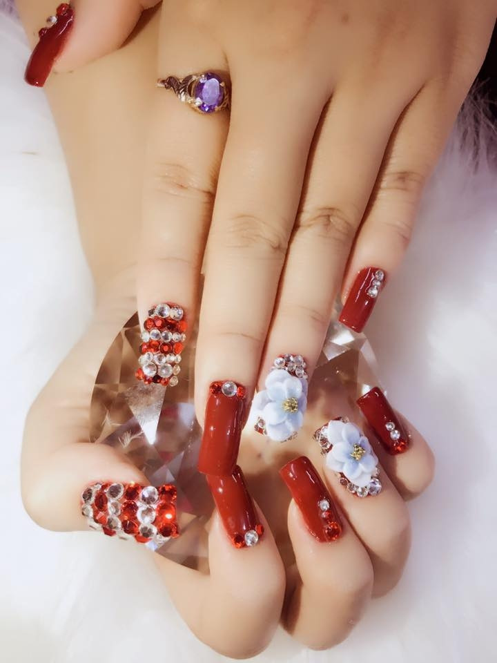 Nhung Nail