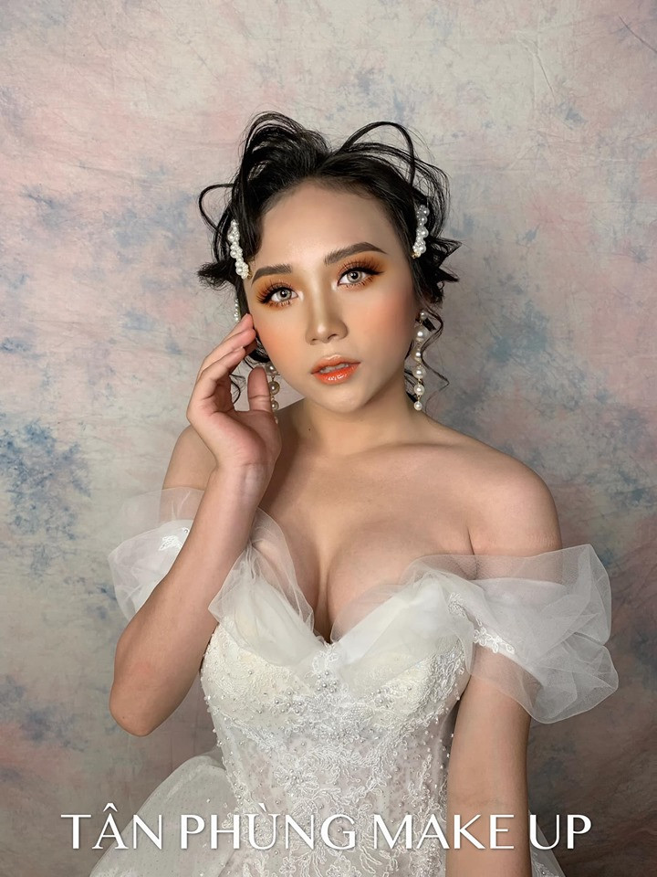 Tân Phùng Wedding (Tân Phùng Makeup)