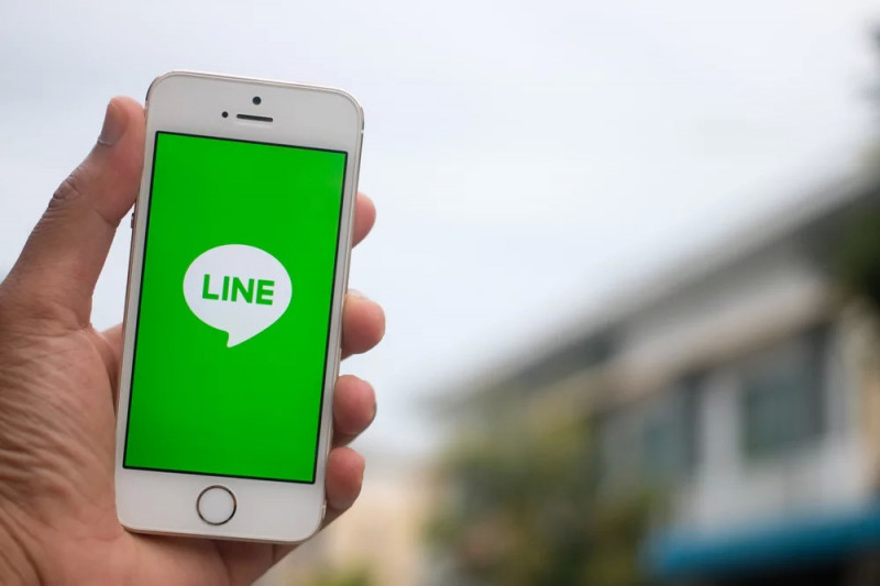 LINE sử dụng trên điên thoại gửi tin nhắn nhanh chóng hơn