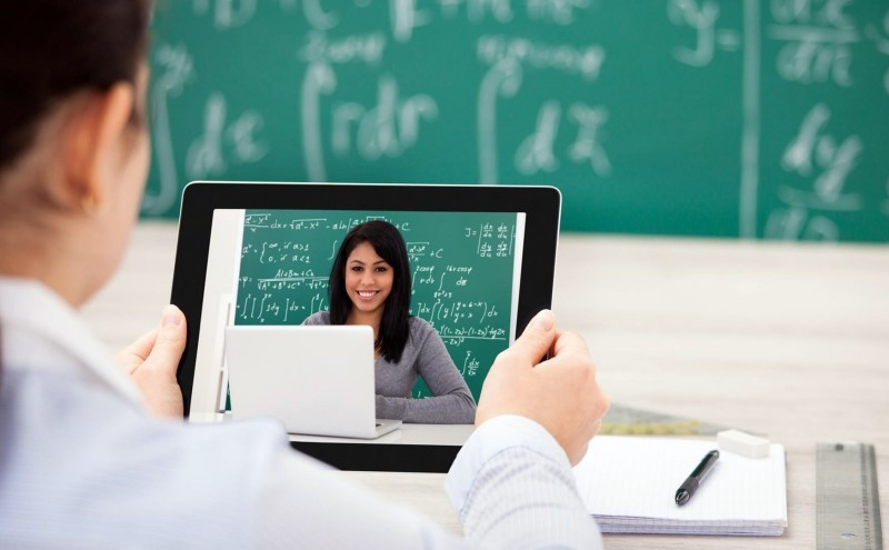 Việc học online giúp kết nối giáo viên với học sinh khắp nơi trên thế giới.