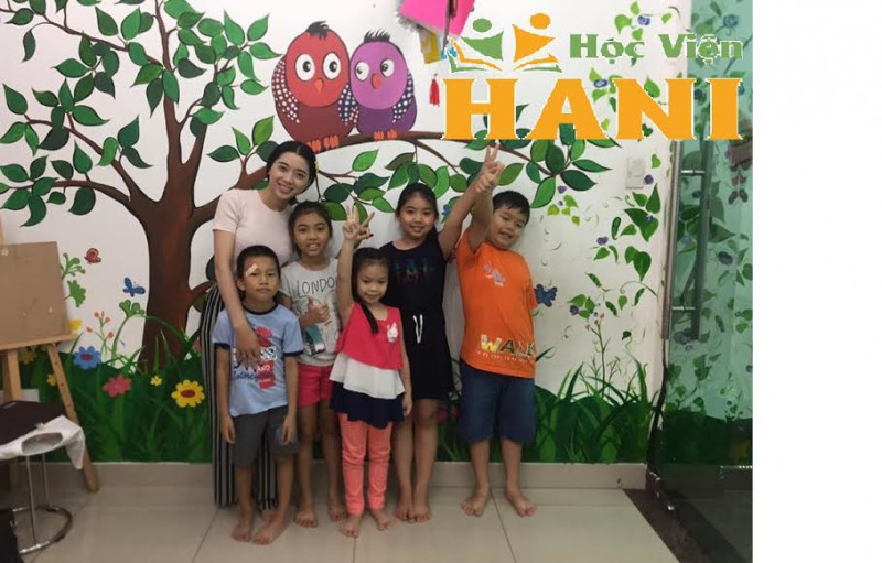 ﻿Tại Hani Arts Academy các bé sẽ được đào tạo dưới sự hướng dẫn của các đạo diễn dày dặn kinh nghiệm giảng dạy.