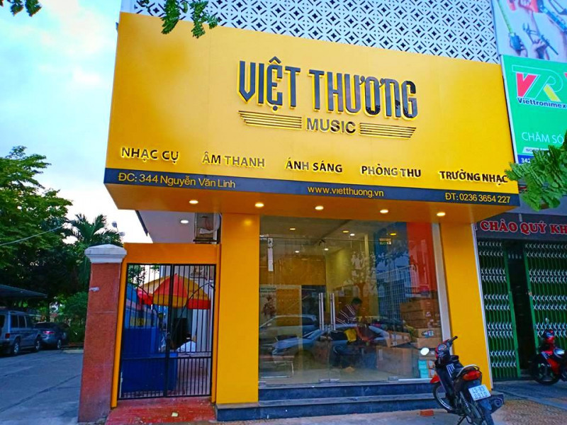 Trường nhạc Việt Thương