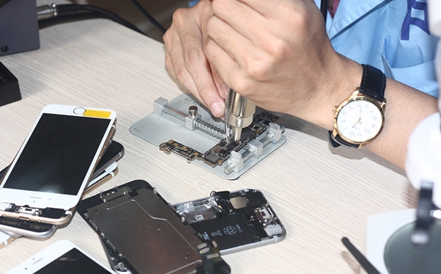 Trung tâm đào tạo - sửa chữa điện thoại & laptop Nhất Tín