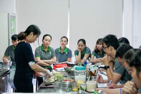 Một lớp học pha chế tại HNAAu Đà Nẵng