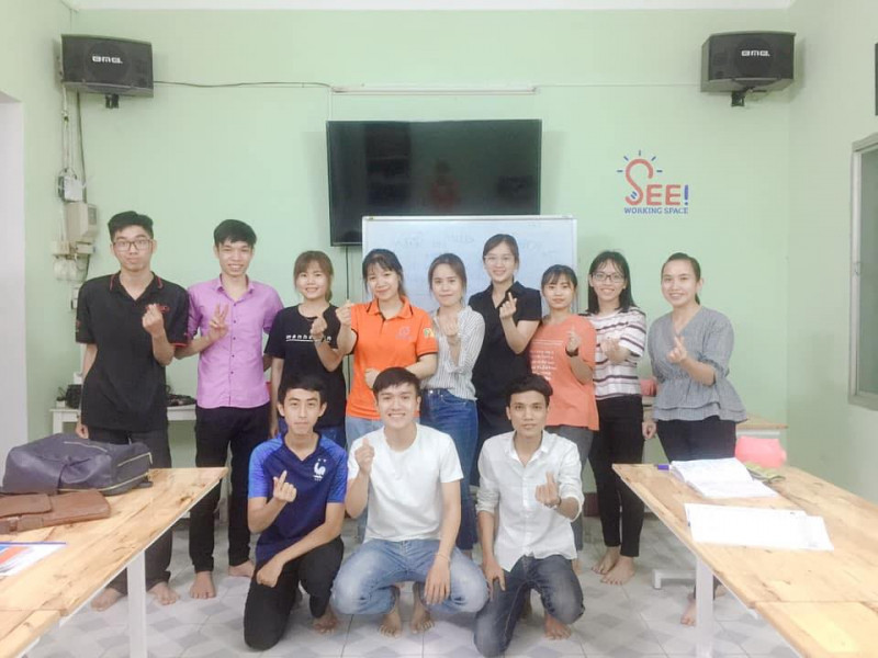 Lớp học giao tiếp tại Trung tâm đào tạo tiếng Anh Nhân Tâm