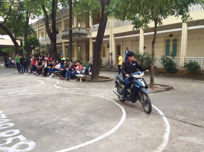 Trung tâm dịch vụ đào tạo thi sát hạch lái xe mô tô Hà Nội