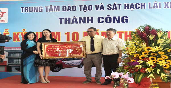 Học thật - Thi thật - Đạo đức giao thông đặt lên hàng đầu là phương châm giảng dạy của trung tâm.