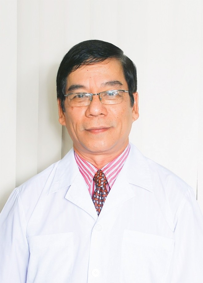 Bác sĩ Huy Hoàng