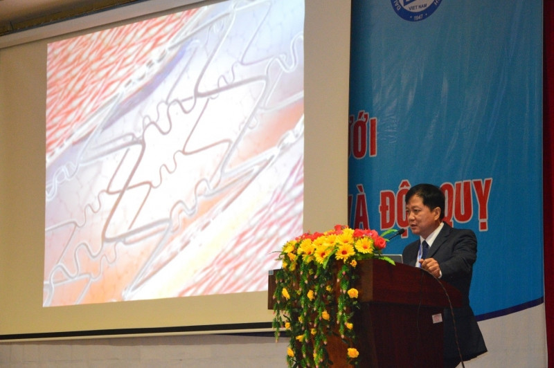 Tiến sĩ, Bác sĩ Đỗ Quang Huân trong một số buổi hội thảo